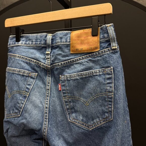 Levi's Premium 501 Shrink to Fit Jeans - Picture 2 of 5